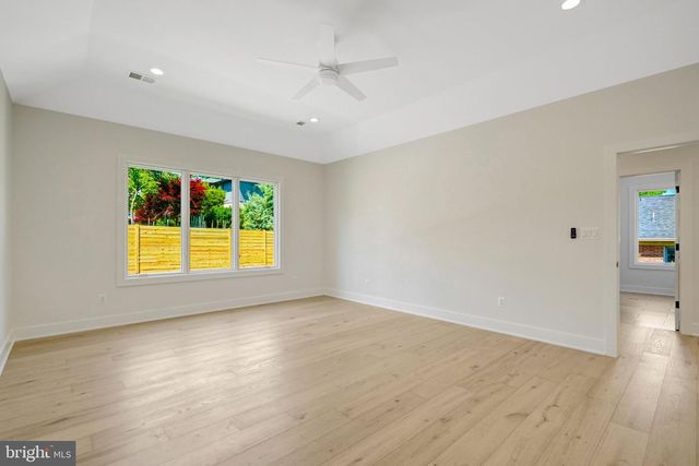 2816 N JEFFERSON ST, Arlington, VA 22207