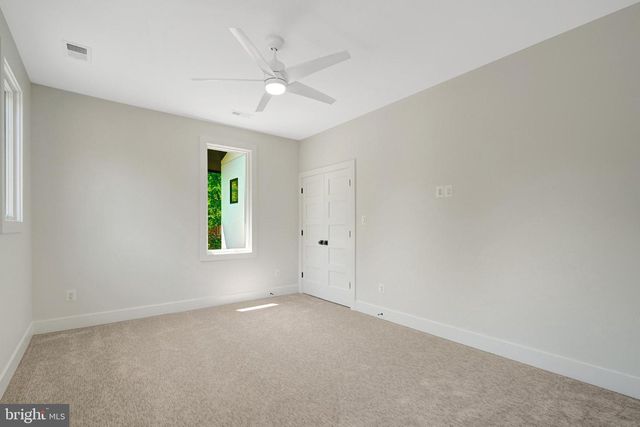 2816 N JEFFERSON ST, Arlington, VA 22207