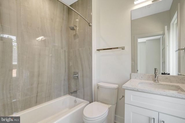 2816 N JEFFERSON ST, Arlington, VA 22207
