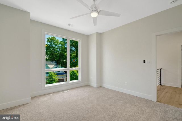 2816 N JEFFERSON ST, Arlington, VA 22207