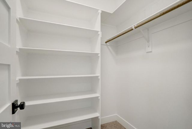 2816 N JEFFERSON ST, Arlington, VA 22207