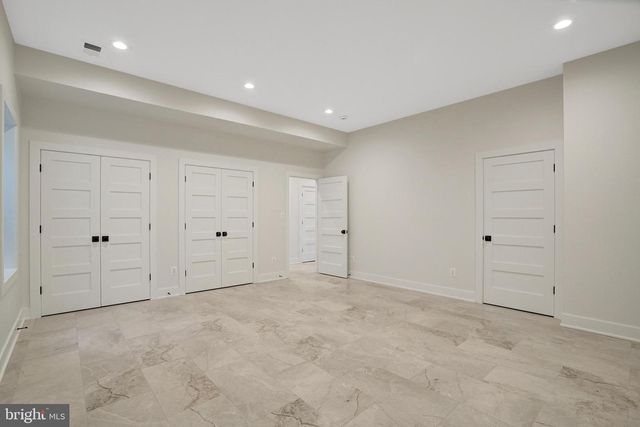 2816 N JEFFERSON ST, Arlington, VA 22207