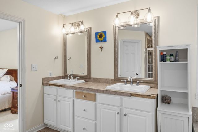 4335 Riverbirch Run, Zionsville, IN 46077