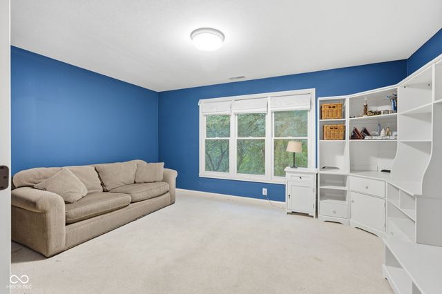 4335 Riverbirch Run, Zionsville, IN 46077