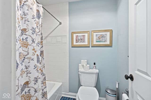 4335 Riverbirch Run, Zionsville, IN 46077