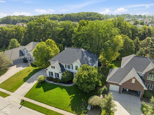 4335 Riverbirch Run, Zionsville, IN 46077