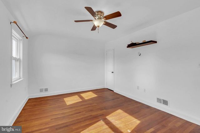 1948 QUENTIN, Dundalk, MD 21222