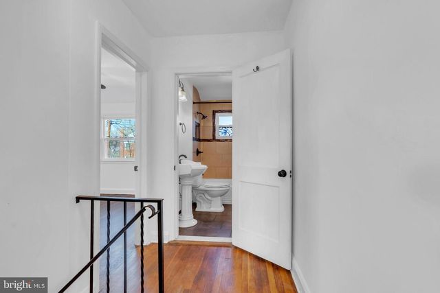 1948 QUENTIN, Dundalk, MD 21222