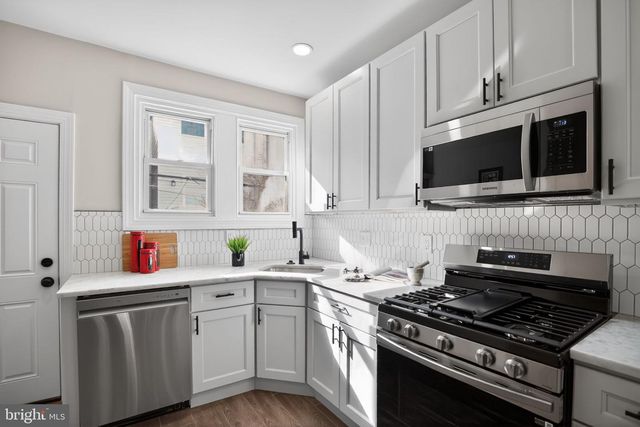 2014 MOORE ST, Philadelphia, PA 19145