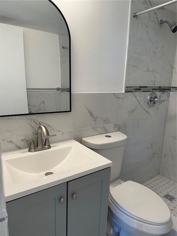 9591 SW 9th Ter 0, Miami, FL 33174