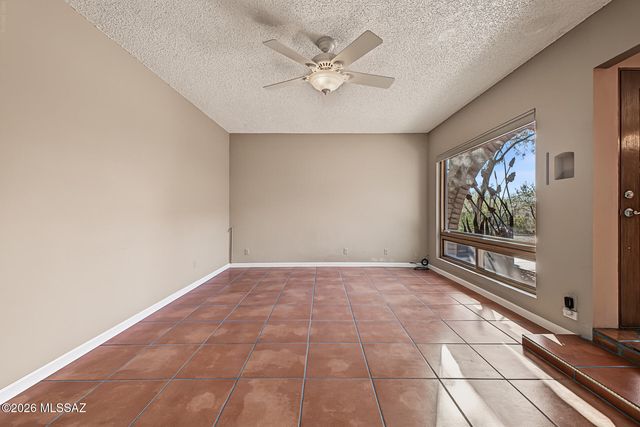 9282 E Indio Place, Tucson, AZ 85749