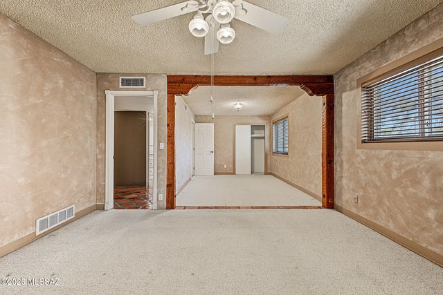 9282 E Indio Place, Tucson, AZ 85749