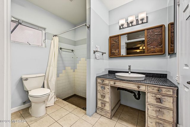 9282 E Indio Place, Tucson, AZ 85749
