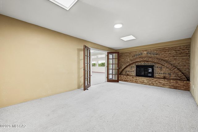 9282 E Indio Place, Tucson, AZ 85749