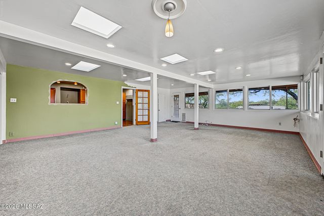 9282 E Indio Place, Tucson, AZ 85749