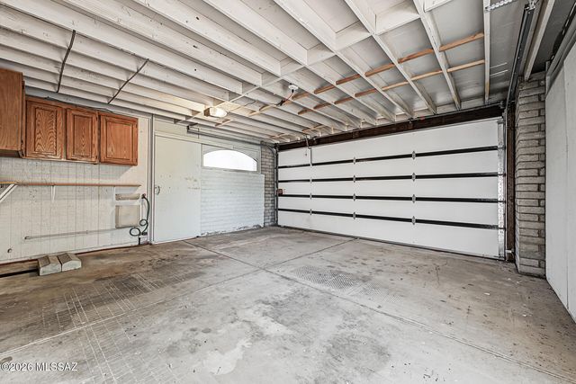9282 E Indio Place, Tucson, AZ 85749