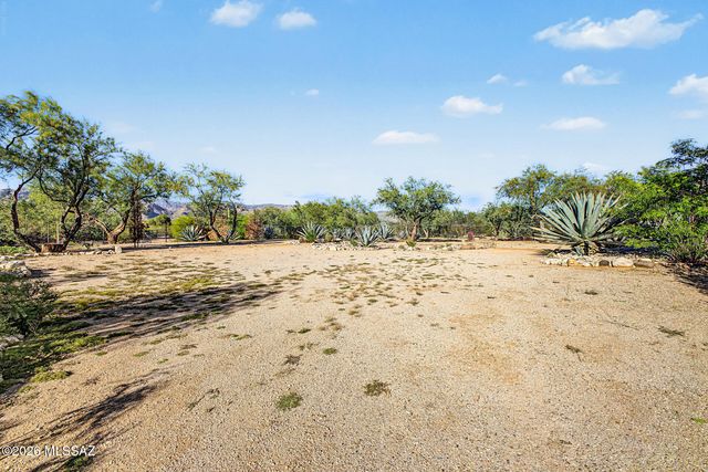 9282 E Indio Place, Tucson, AZ 85749