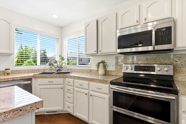 1253 W CARSTON CT, Farmington, UT 84025