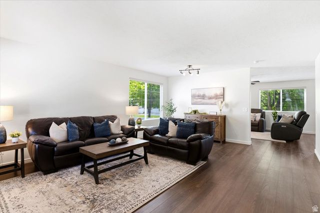 1253 W CARSTON CT, Farmington, UT 84025