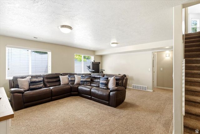 1253 W CARSTON CT, Farmington, UT 84025