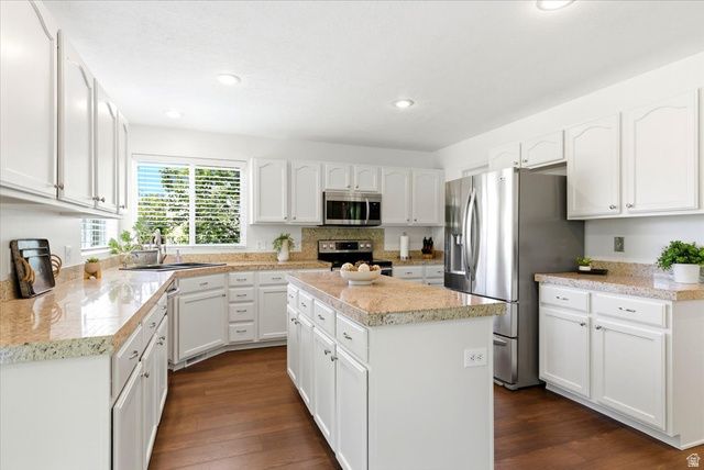 1253 W CARSTON CT, Farmington, UT 84025