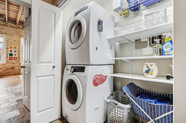 110 N Harbor 310, Grand Haven, MI 49417