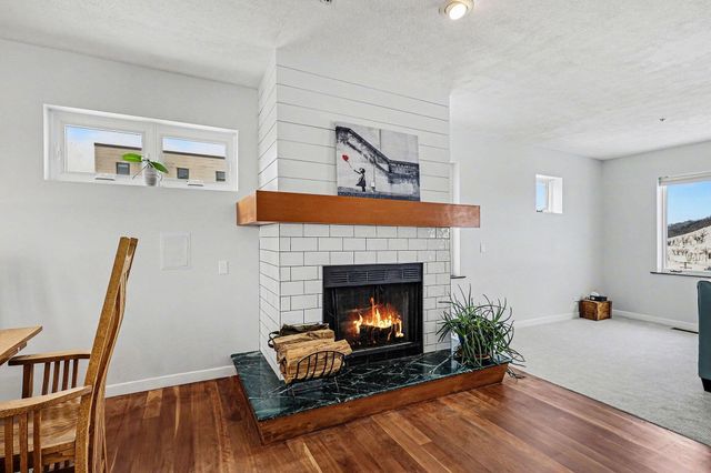 110 N Harbor 310, Grand Haven, MI 49417