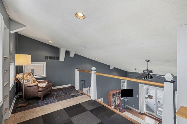 110 N Harbor 310, Grand Haven, MI 49417