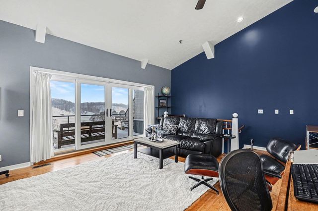 110 N Harbor 310, Grand Haven, MI 49417