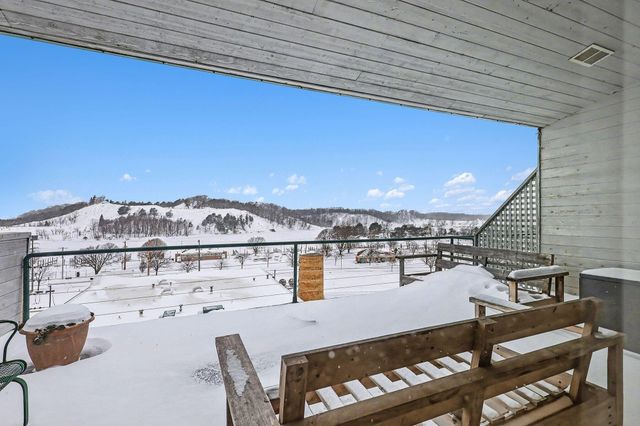 110 N Harbor 310, Grand Haven, MI 49417