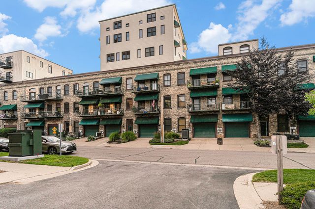 110 N Harbor 310, Grand Haven, MI 49417