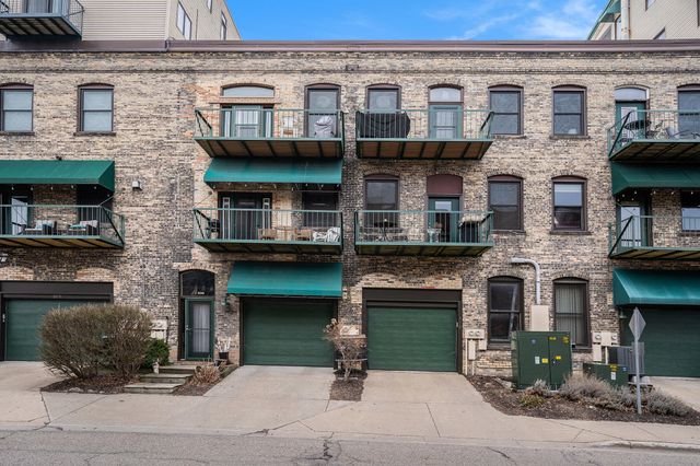 110 N Harbor 310, Grand Haven, MI 49417