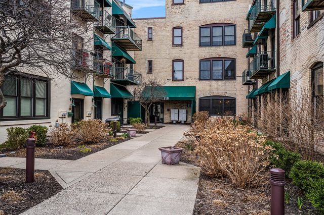 110 N Harbor 310, Grand Haven, MI 49417