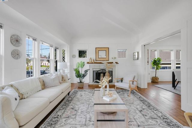 1781 B St, Hayward, CA 94541