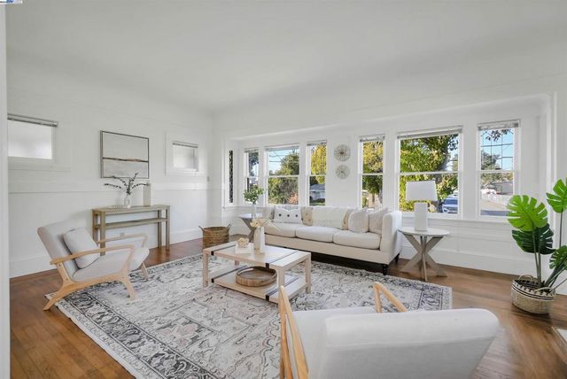 1781 B St, Hayward, CA 94541