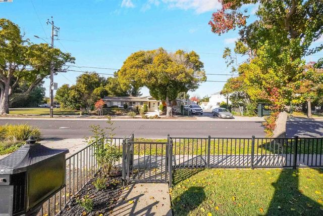 1781 B St, Hayward, CA 94541