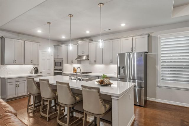 30910 Laurel Creek Lane, Conroe, TX 77385