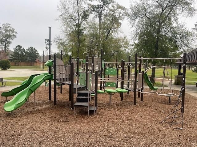 30910 Laurel Creek Lane, Conroe, TX 77385