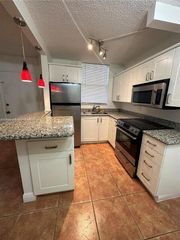 1801 S Treasure Drive 112, North Bay Village, FL 33141