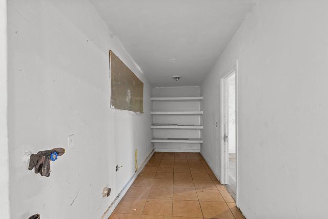 7690 52nd Ave, Sacramento, CA 95828