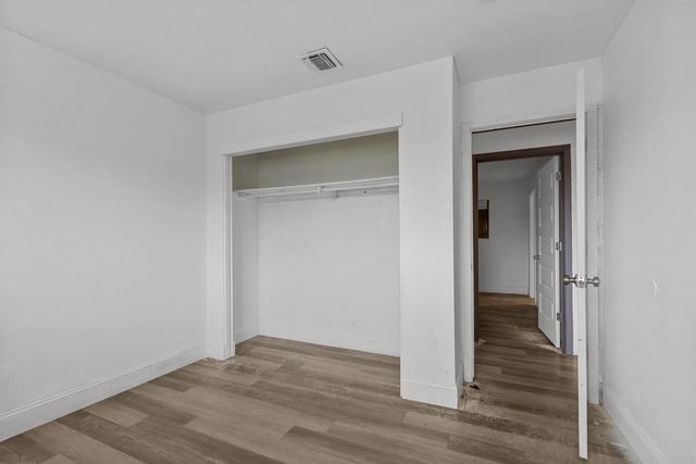 7690 52nd Ave, Sacramento, CA 95828