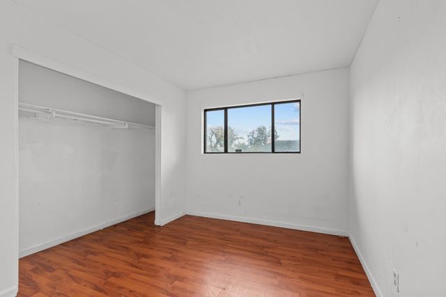 7690 52nd Ave, Sacramento, CA 95828