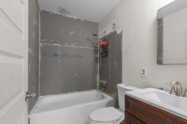 7690 52nd Ave, Sacramento, CA 95828