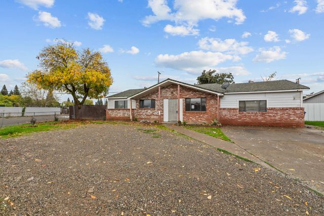 7690 52nd Ave, Sacramento, CA 95828