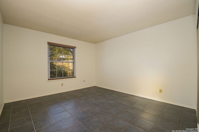 6619 Honey Hill, San Antonio, TX 78229