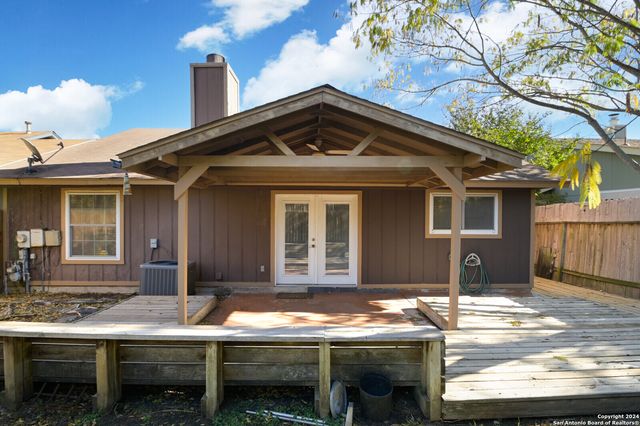 6619 Honey Hill, San Antonio, TX 78229