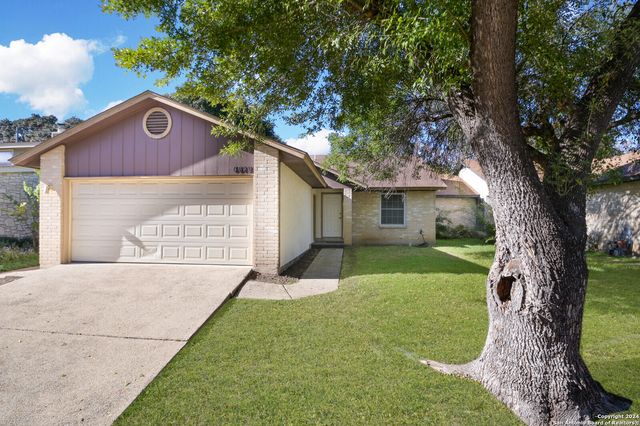 6619 Honey Hill, San Antonio, TX 78229