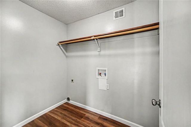 712 MADISON CREEK Court, Raymore, MO 64083