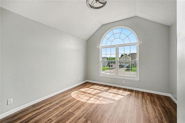712 MADISON CREEK Court, Raymore, MO 64083