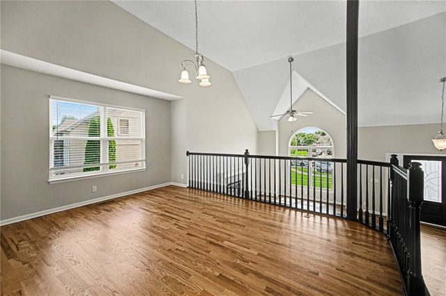 712 MADISON CREEK Court, Raymore, MO 64083
